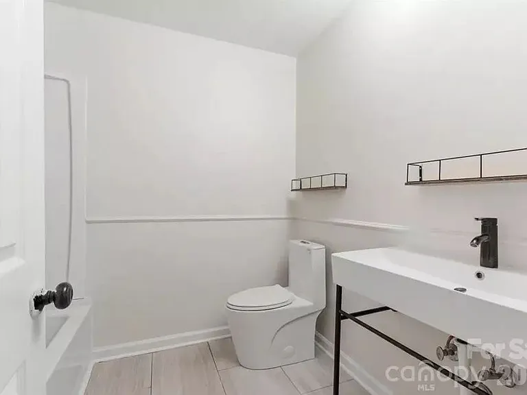 5810 Red Carriage Ln — Photo 15