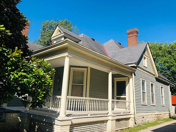 4th image of 239 Kentucky Ave