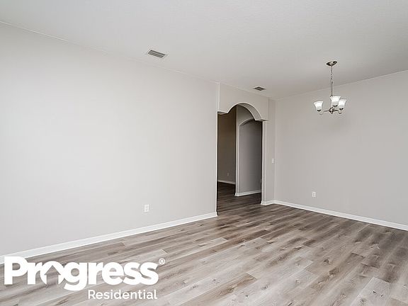 4th image of 3954 Langdrum Dr