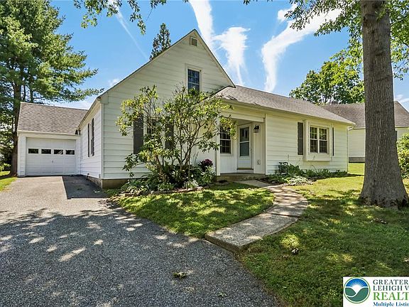5th image of 974 Juniper Rd