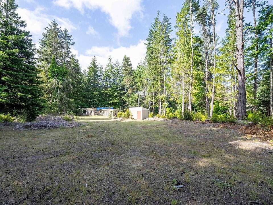 1st image of 69175 Sharp Rd