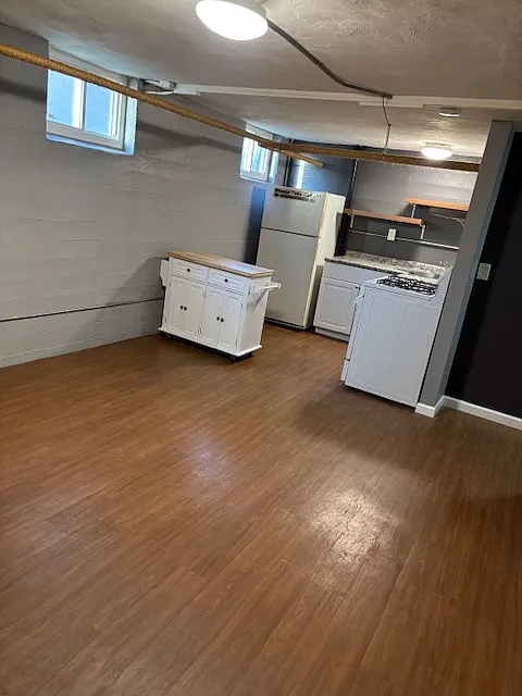 Living Room/Kitchen