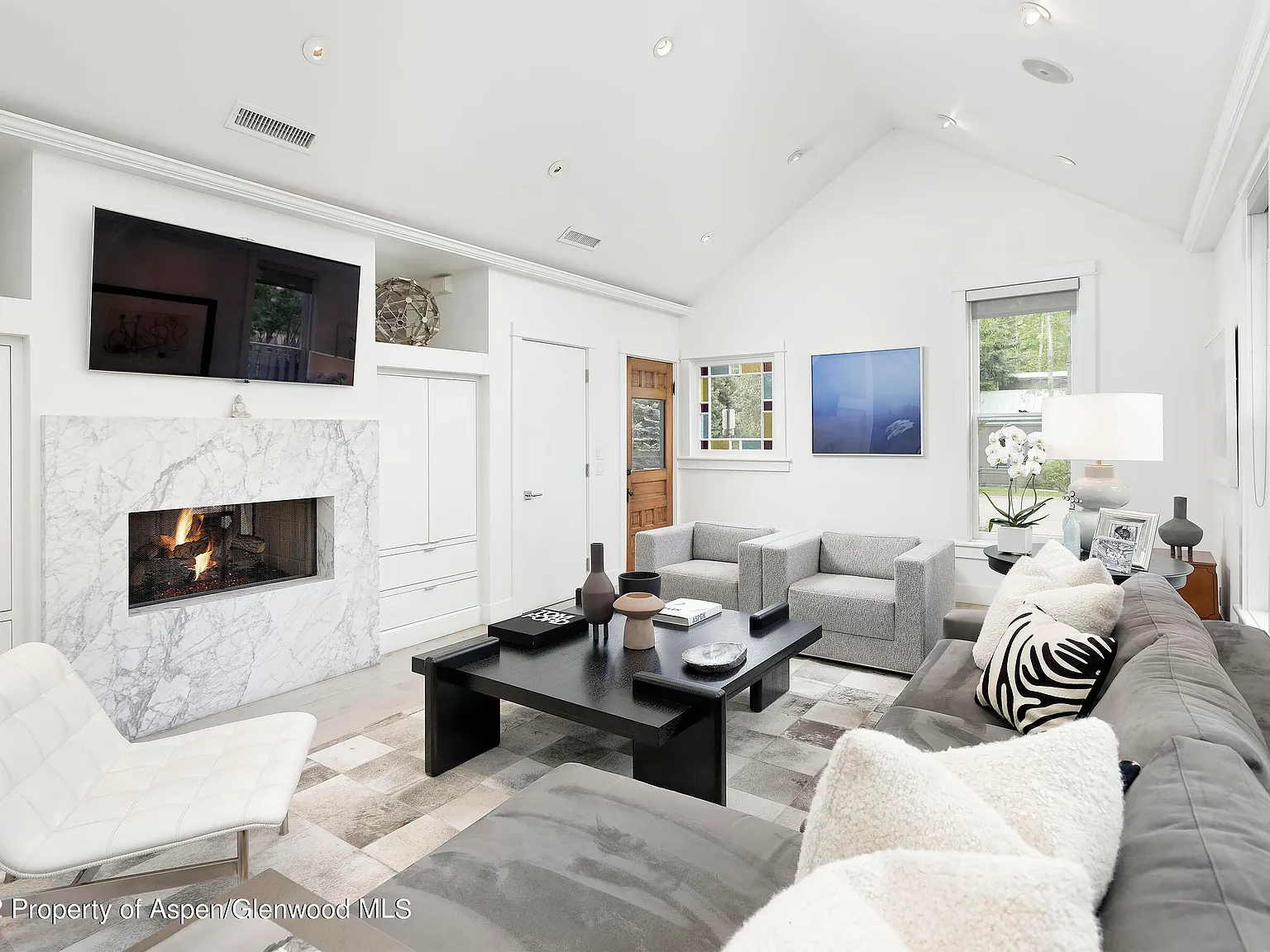 4 bed, 4.5 bath, 3109 sqft, $65,000 — Photo 3