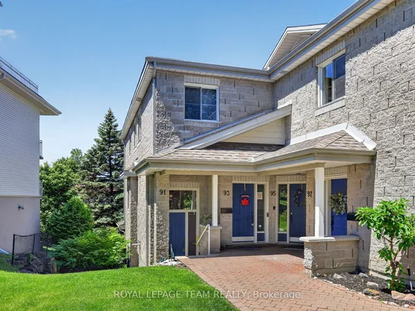 91 Robson Ct, Ottawa, ON K2K 2W1