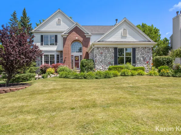 4609 Canterwood Ct NE, Ada, MI 49301