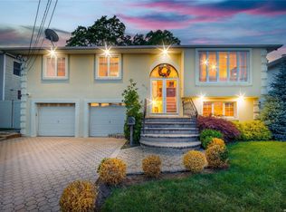2918 Moreland Ave, Oceanside, NY 11572
