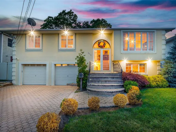 2918 Moreland Avenue, Oceanside, NY 11572