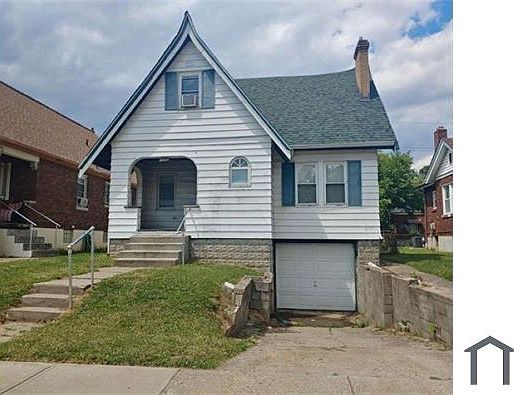 1st image of 1910 Garden Ln