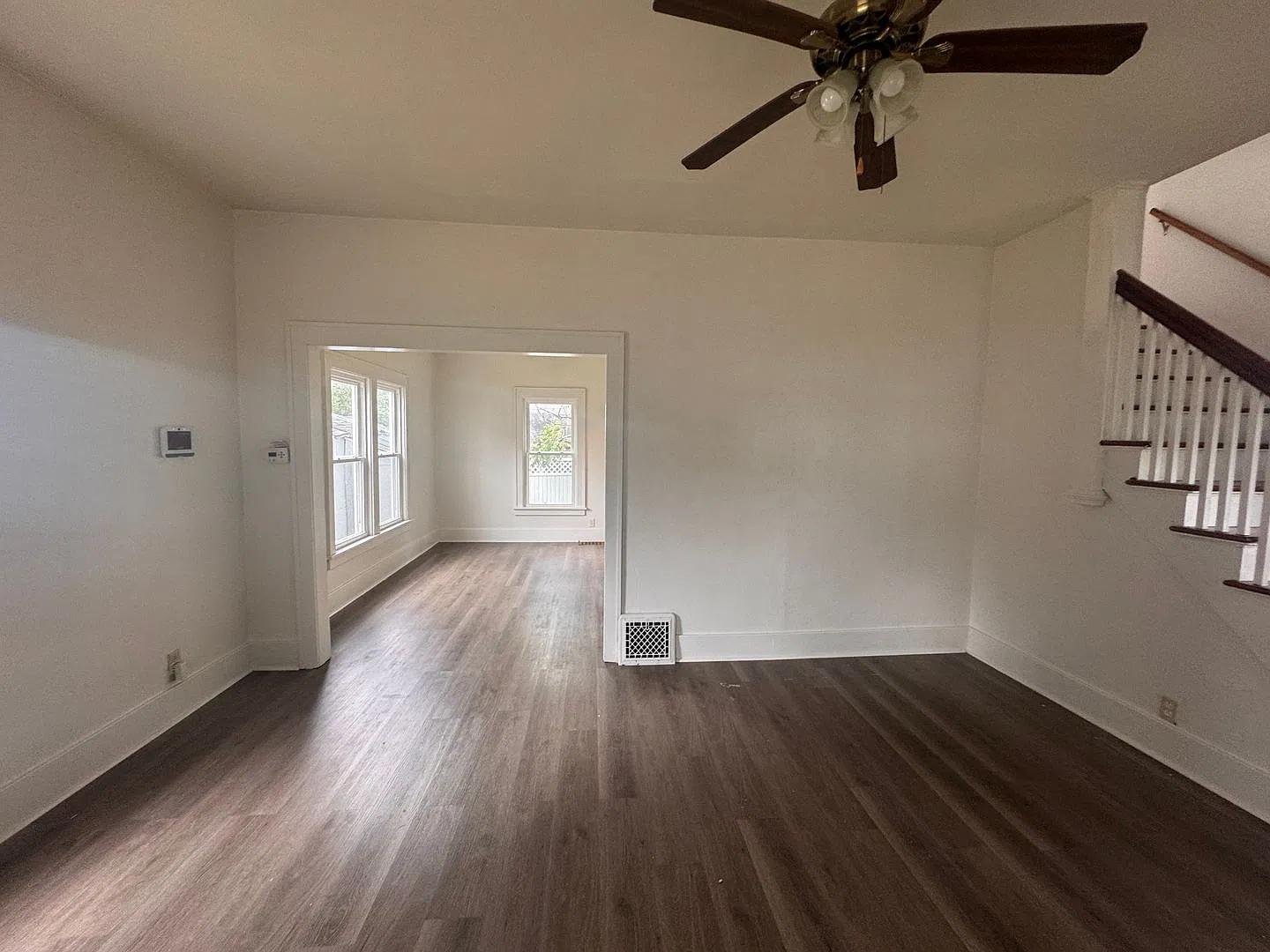 628 W Thomas St — Photo 2