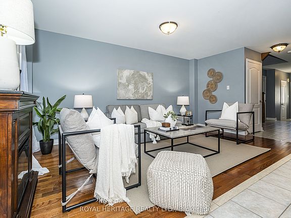 3rd image of 34 Gateway Ct