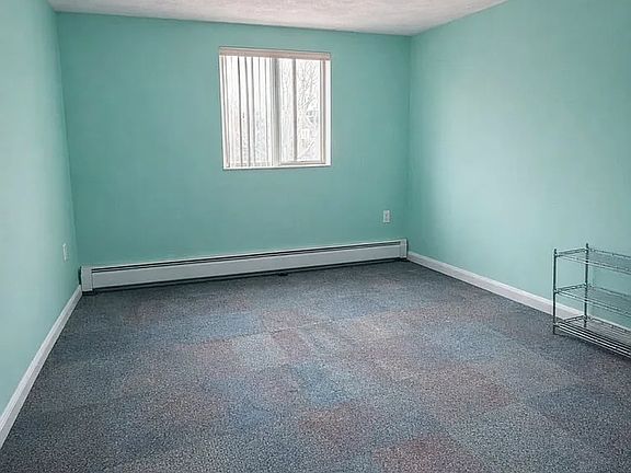 5th image of 400 Governors Dr