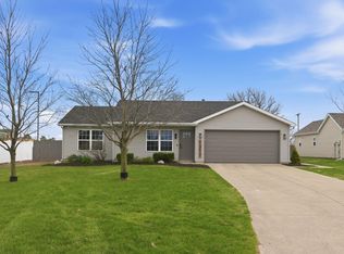 1317 Reckeweg Rd, Fort Wayne, IN 46804