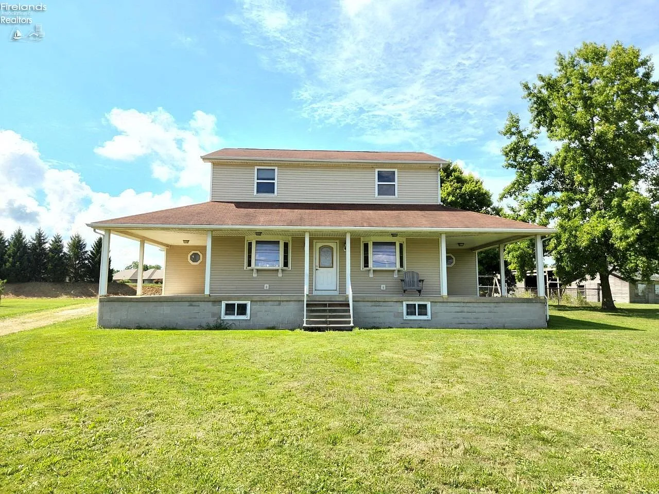 3110 E Perkins Ave photo 1