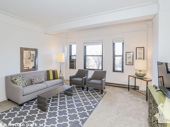 3rd image of 2152 N Lincoln Park W #1124