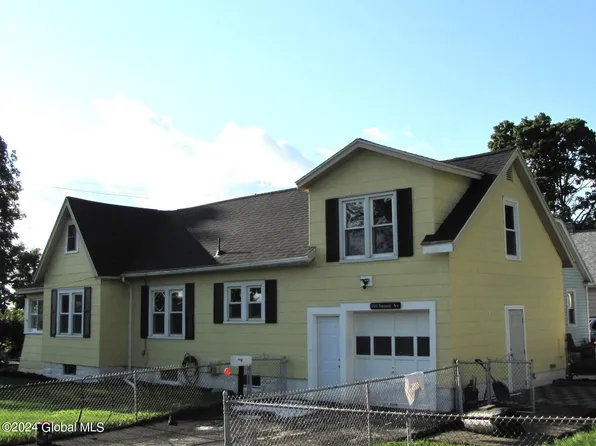 243 Summit Avenue, East Greenbush, NY 12144