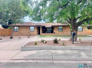 1202 Moore Ave, Roswell, NM 88201