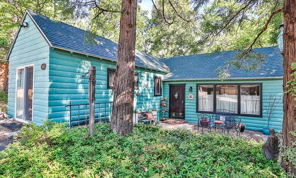 1st image of 24026 Wildwood Ln