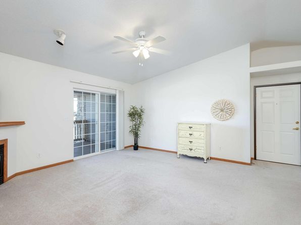 3209 S 16th Ave UNIT 302, Eldridge, IA 52748