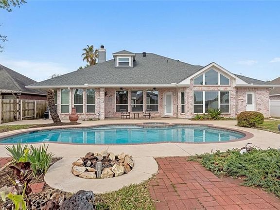 2nd image of 1113 Clipper Dr