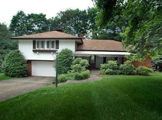 3442 Ridgewood Dr, Pittsburgh, PA 15235