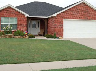 325 Briar Ct, Ardmore, OK 73401