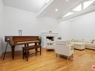 352 S Wetherly Dr, Beverly Hills, CA 90211