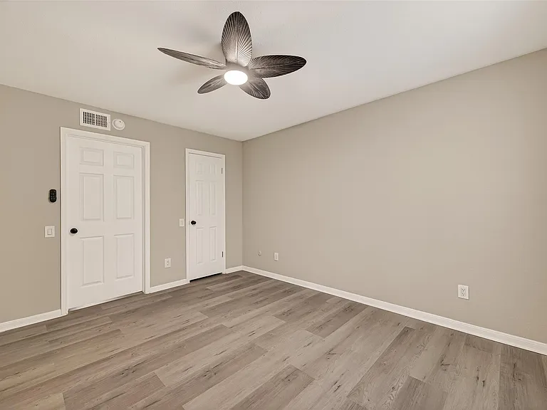 1860 White Oak Dr #311 — Photo 19