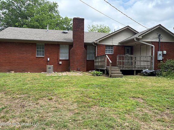 3rd image of 7087 Carrolton Dr W