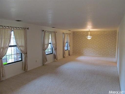 2nd image of 125 Grey Canyon Dr