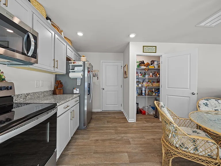 1328 S Wilshire Ct — Photo 25