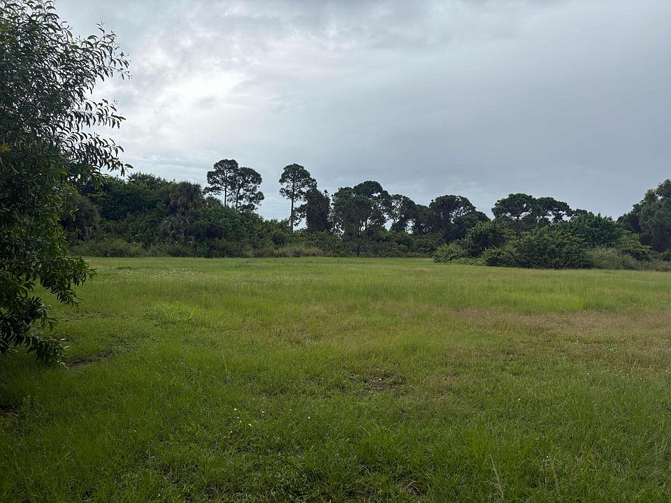 2nd image of 2520 SE Melaleuca Boulevard