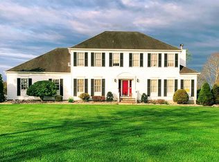 16 Saddle Ridge Rd, Andover, NJ 07821