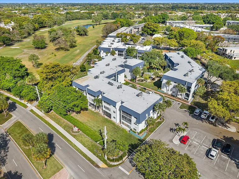 8000 Lagos De Campo Blvd #A-307 — Photo 33