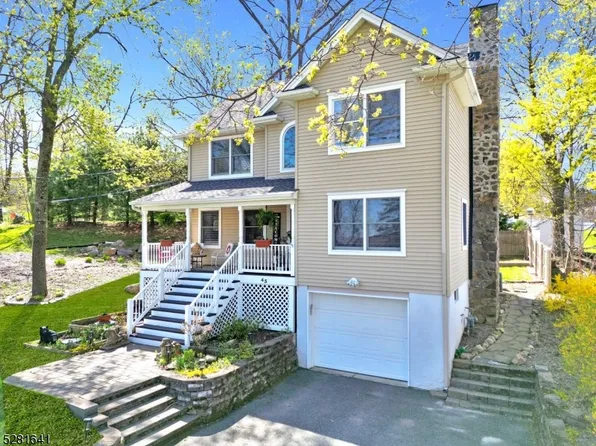 43 Lakeview Dr, West Milford Twp., NJ 07480