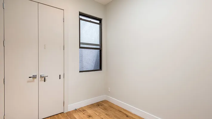 Rented by Nooklyn NYC LLC | media 19
