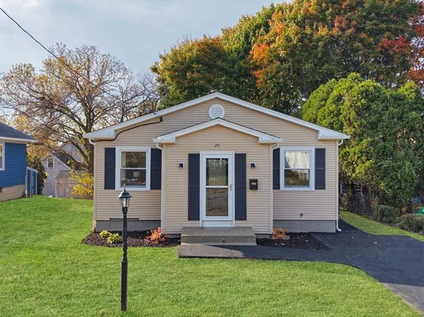 20 Sycamore St, Fairhaven, MA 02719