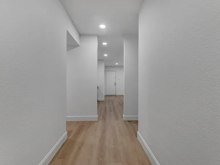 5440 Slay Dr — Photo 7