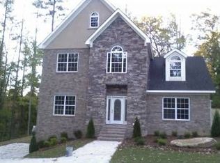 5285 Happy Valley Cir SW, Atlanta, GA 30331