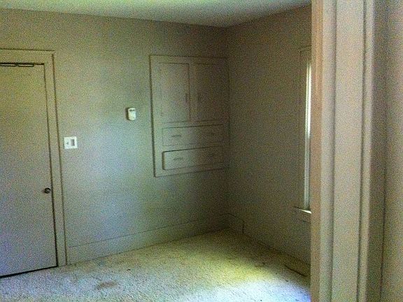 Bedroom 1, current color