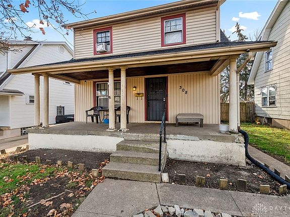 4th image of 308 Fernwood Ave