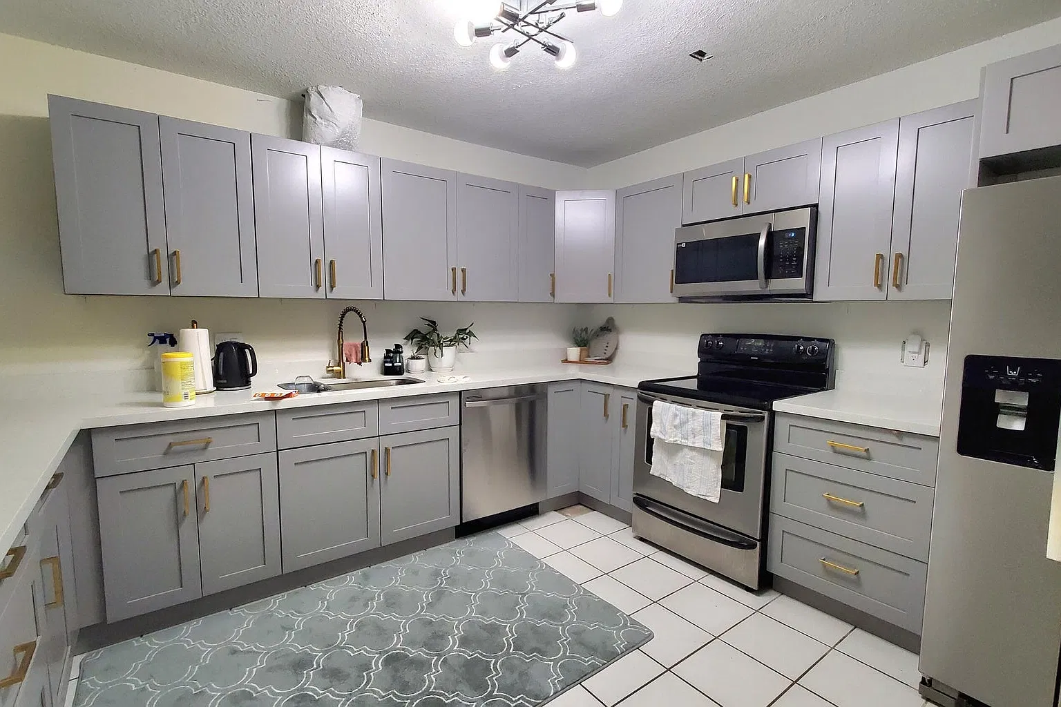 3 bed, 1564 sqft, $3,150 — Photo 1