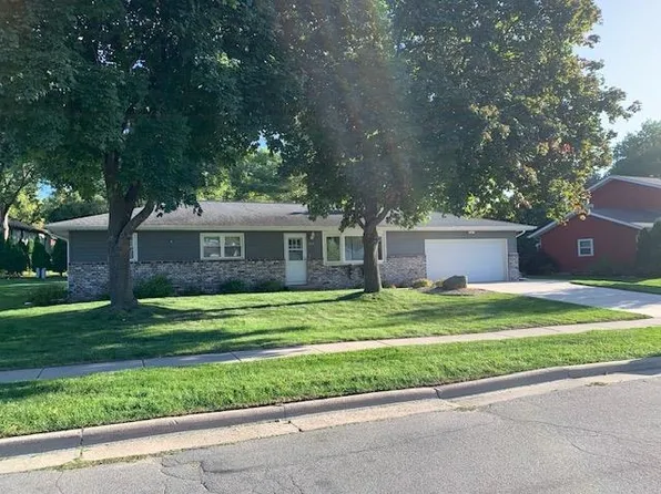 7410 Century Pl, Middleton, WI 53562