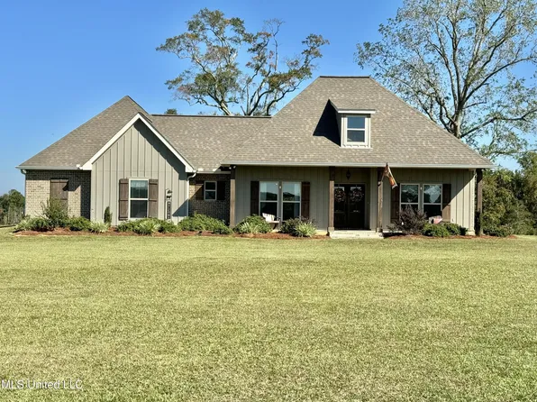 669 Burgetown Rd, Carriere, MS 39426