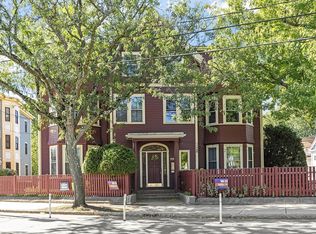 122 Holland St APT 4, Somerville, MA 02144