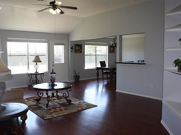 3rd image of 17051 Great Glen Dr
