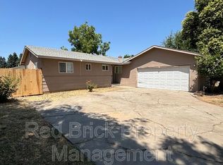 1143 E Alexander Ave, Merced, CA 95340