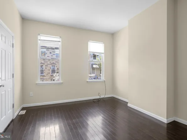 1536 S 19th St #1, Philadelphia, PA 19146