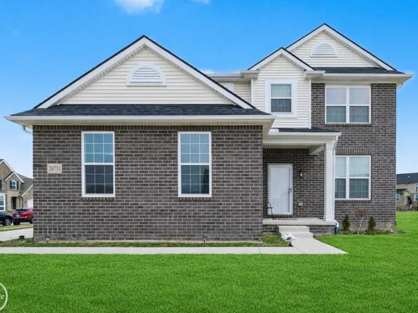 24731 Arbor Ct, Macomb, MI 48042