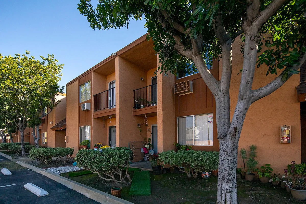 Building Photo - Madison Court Apartments
