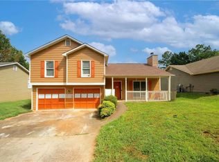 2397 Planters Cove Dr, Lawrenceville, GA 30044